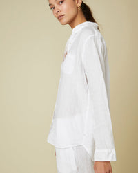 Velvet by Graham & Spencer Mulholland Button Down in White