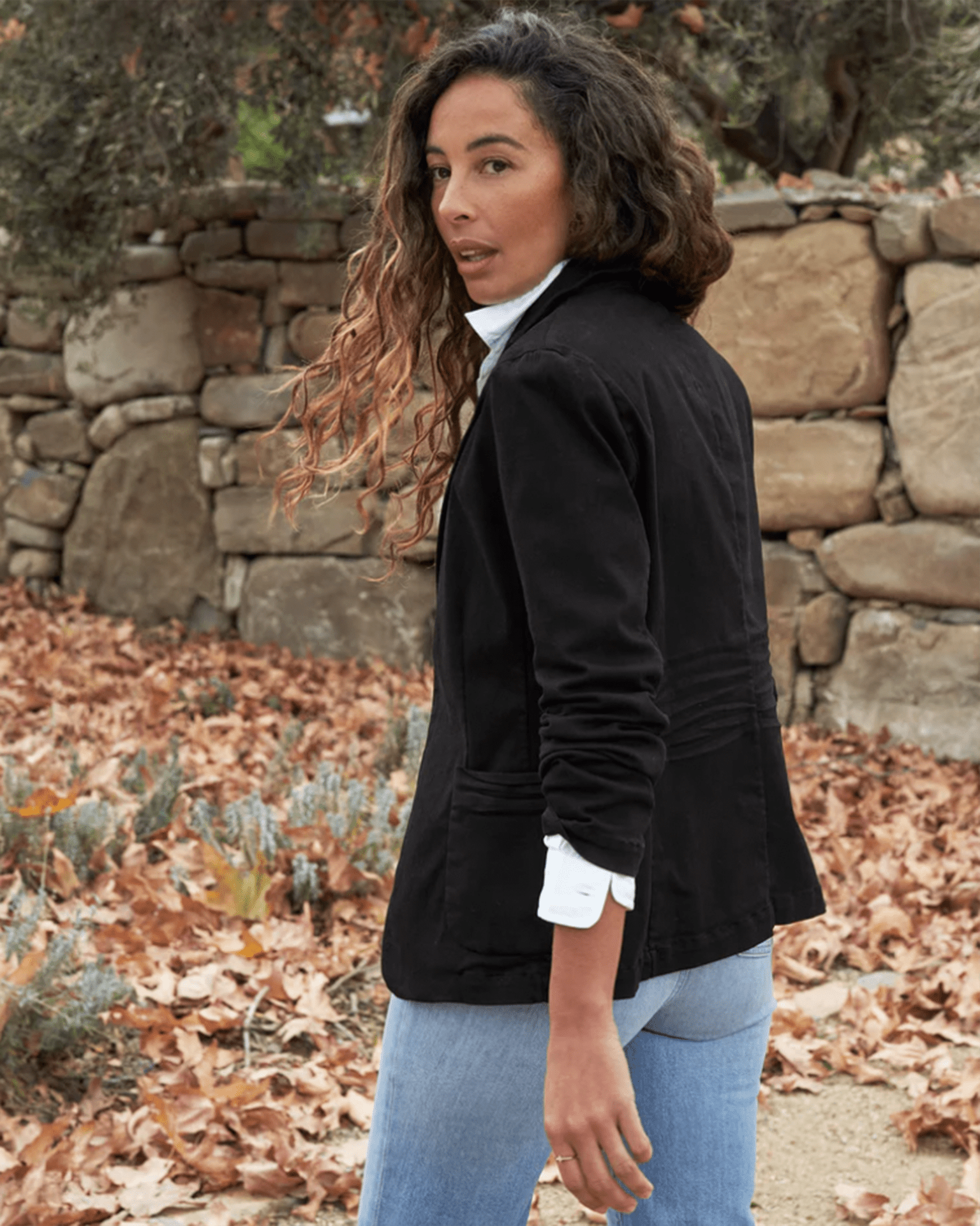 Frank & Eileen Dublin Tailored Blazer in Jet Black Denim