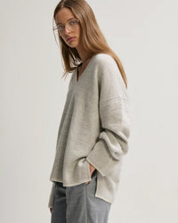 Oversized Slouchy Vee in Fog Marl