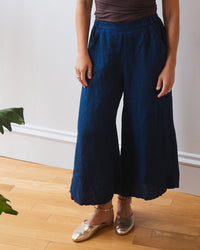 Cropped Becca Wide Leg Pant in Indigo Linen Twill