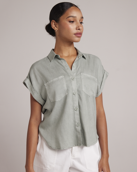 Two Pocket S/S Shirt in Oasis Green
