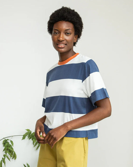 Beaumont Organic Bay-Sue Bold Stripe Tee in Midnight & White 