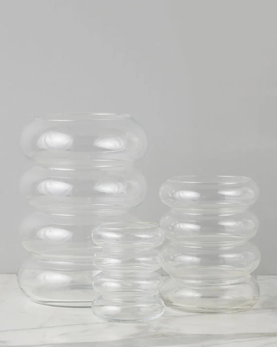 etúHOME Scalloped Flower Vase 