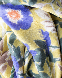 Épice Pop Flower Wool Scarf in Ginger 