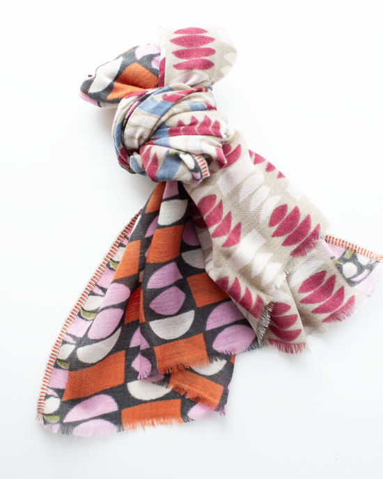 Épice Pop Geo Wool Silk & Cashmere Scarf in Taupe 