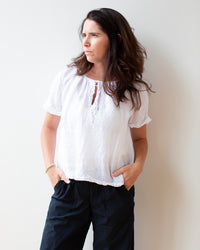 Nonda Peasant Shirt in White Linen