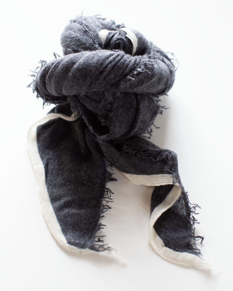 Rosa Cashmere Scarf in Charcoal X Milk