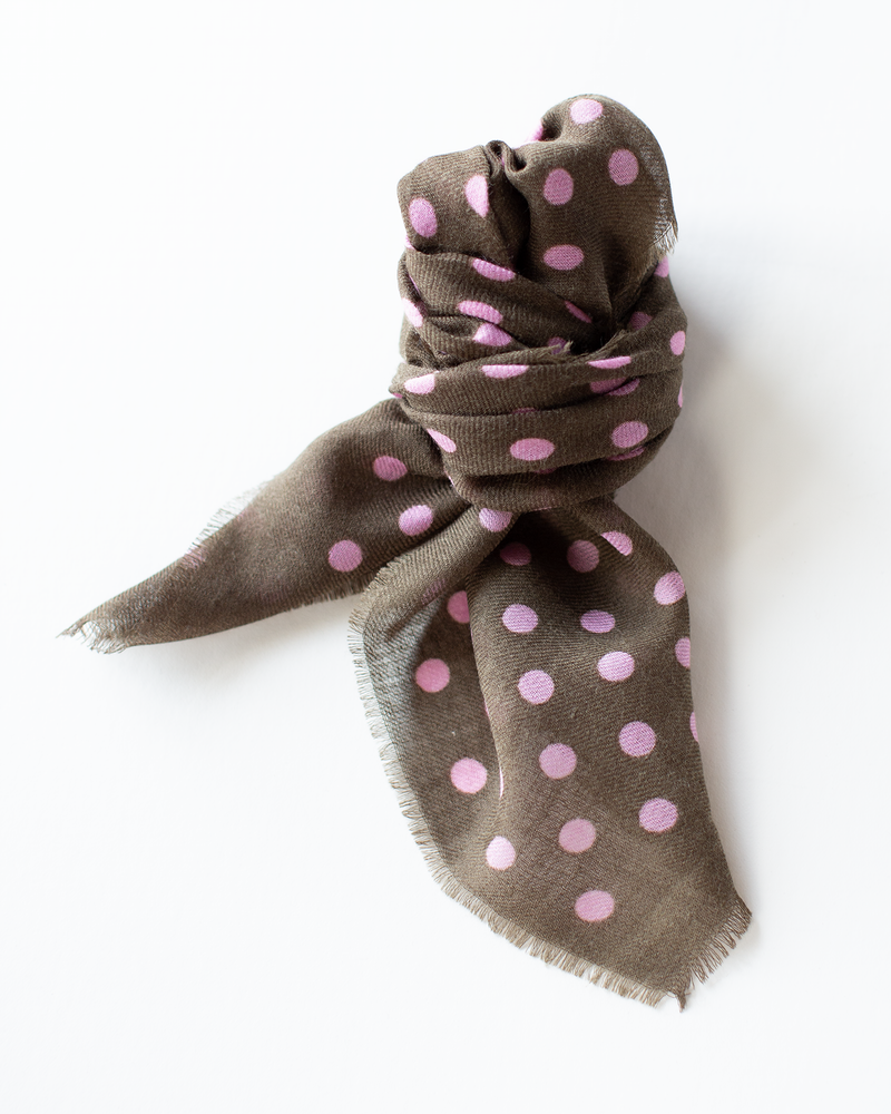 Dots 1 Scarf in Chocolate