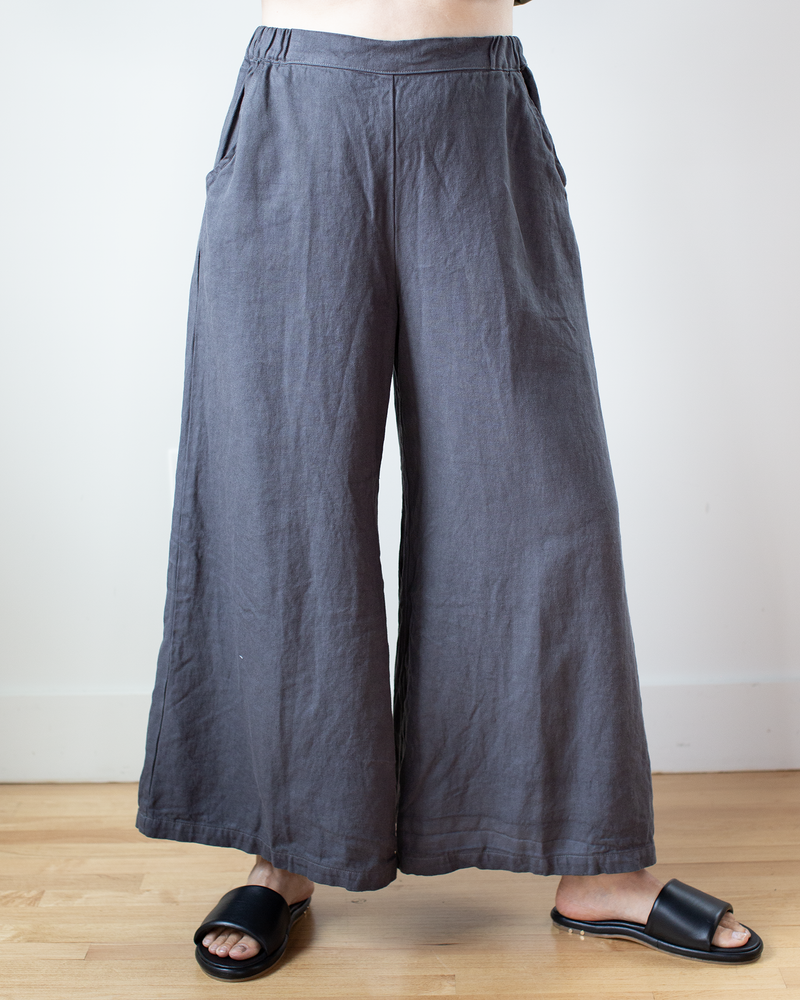 Cropped Wendy Pant in Carbon Hemp Blend