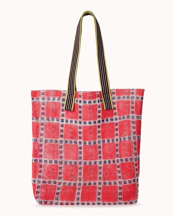 Large Mesh Checks tote bag in pink with striped handles, perfect as a beach bag by Épice.