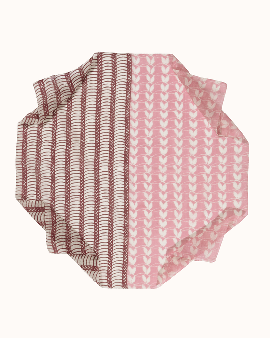 Folded Small Motifs Bandana in Mauve, 100% Cotton fabric with heart patterns by Épice.