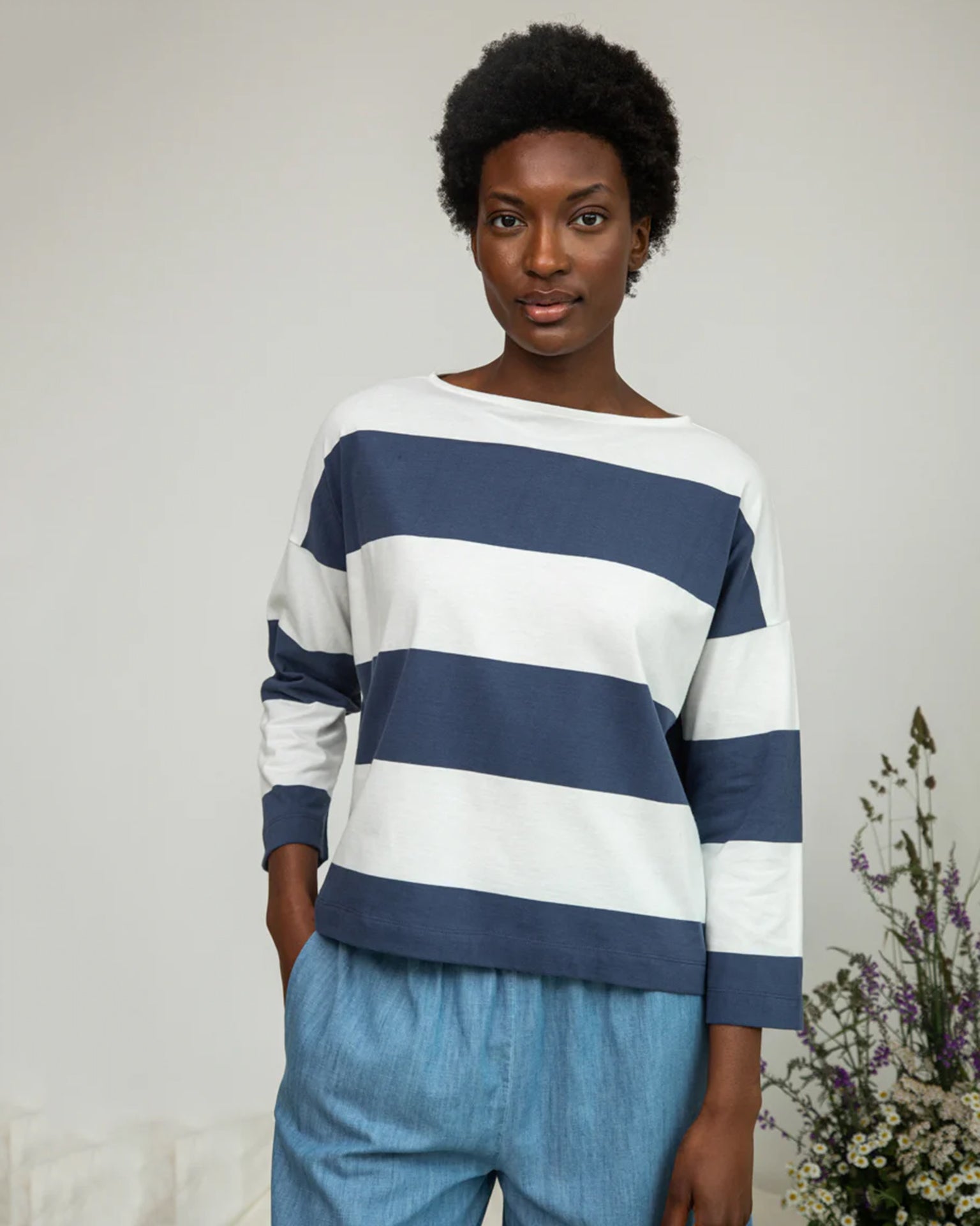 Leia-Sue Bold Stripe Tee in Midnight & White