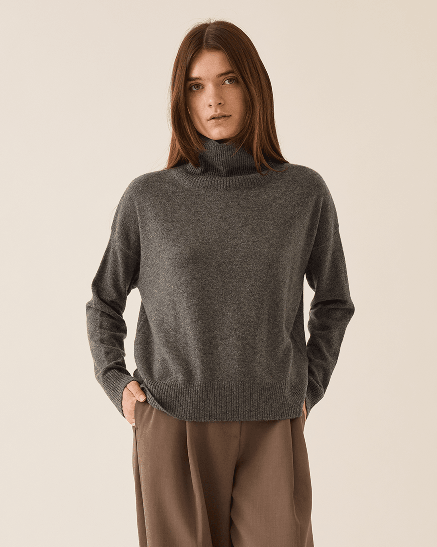 Gianna Cashmere Turtleneck in Dark Heather Grey