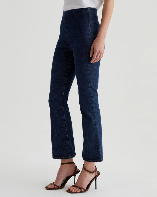 AG Jeans Farrah Boot Crop Pull On in Hyacinth 