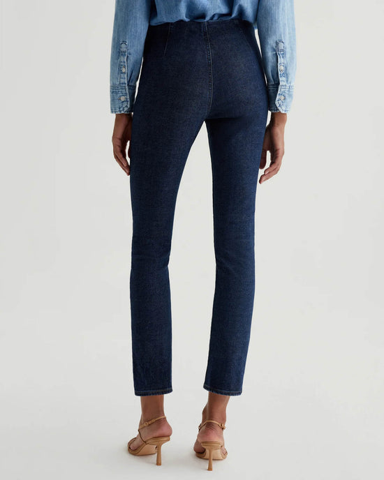 AG Jeans Mari Crop Pull On in Hyacinth 