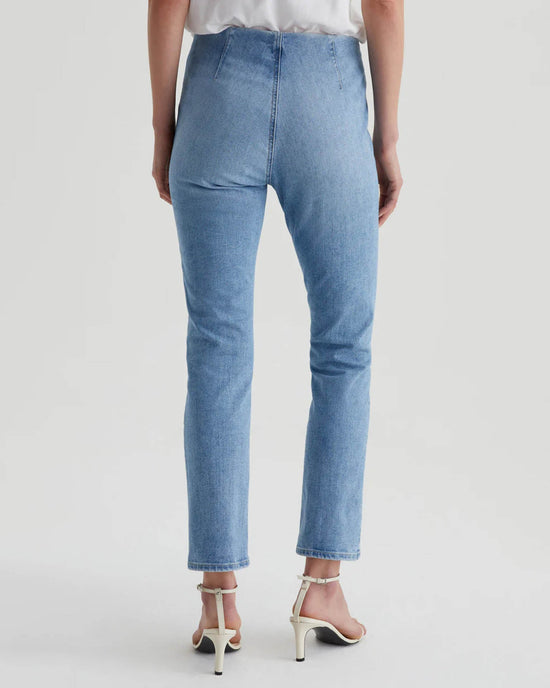 AG Jeans Mari Crop Pull On in Mirror 