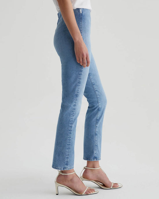 AG Jeans Mari Crop Pull On in Mirror 