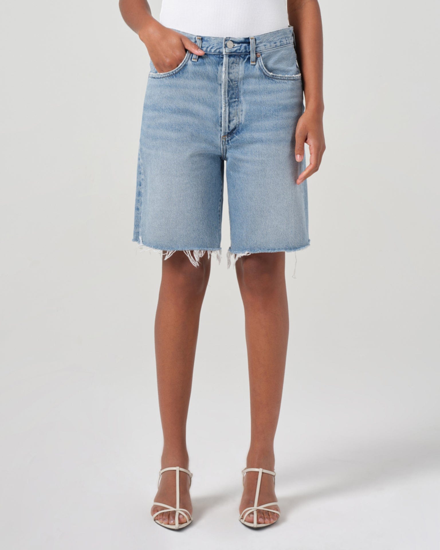 90s Short in Force