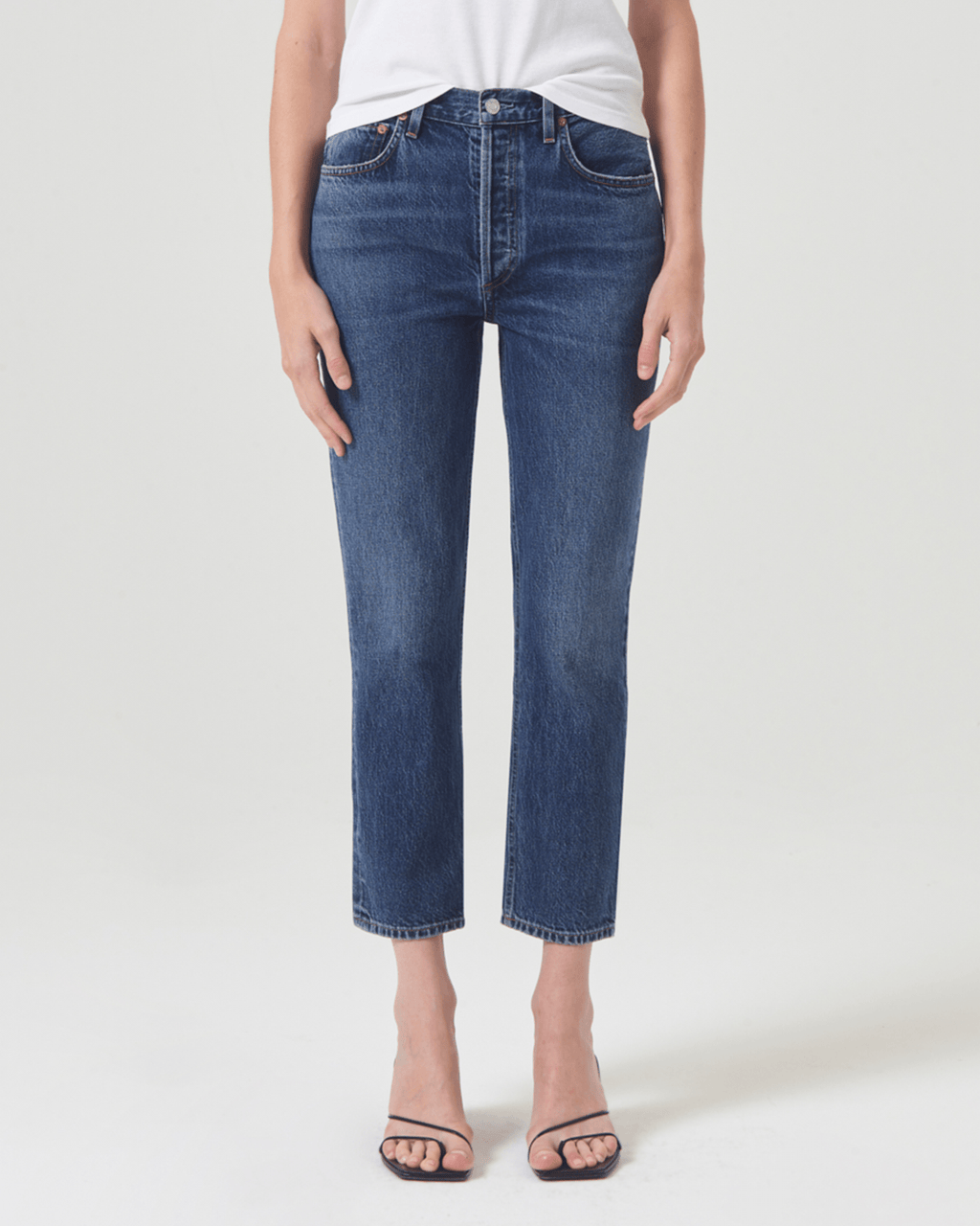 【関税込み】AGOLDE ブルー Riley ジーンズ agolde-riley-crop-in-control-