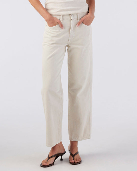 AMO Billie in Sandstone 