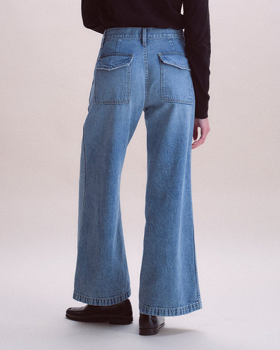 AMO Diana Pant in Outlander 
