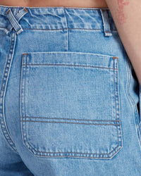 Cropped Carpenter in Blondie