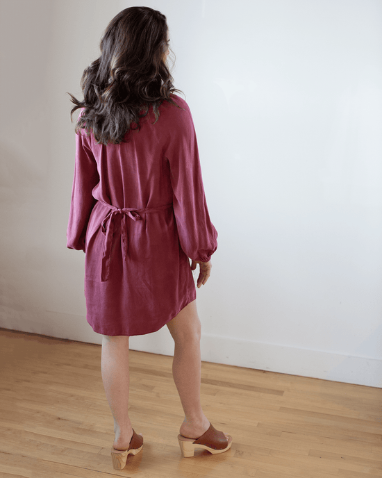 Bella Dahl Belted Raglan Mini Dress in Sweet Merlot 