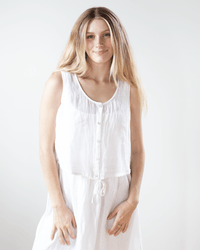 Bella Dahl Sleeveless Tie Waist Button Front Top in White 
