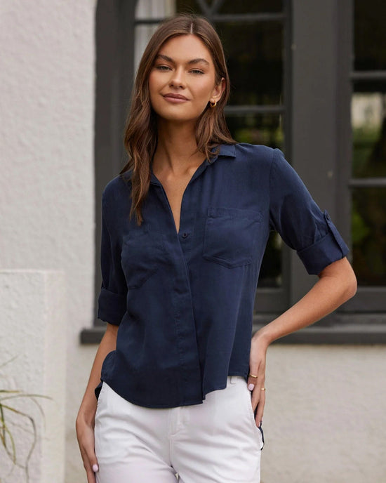Bella Dahl Split Back Button Down in Endless Sea 