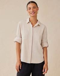Bella Dahl Split Back Button Down in Moon Stone 