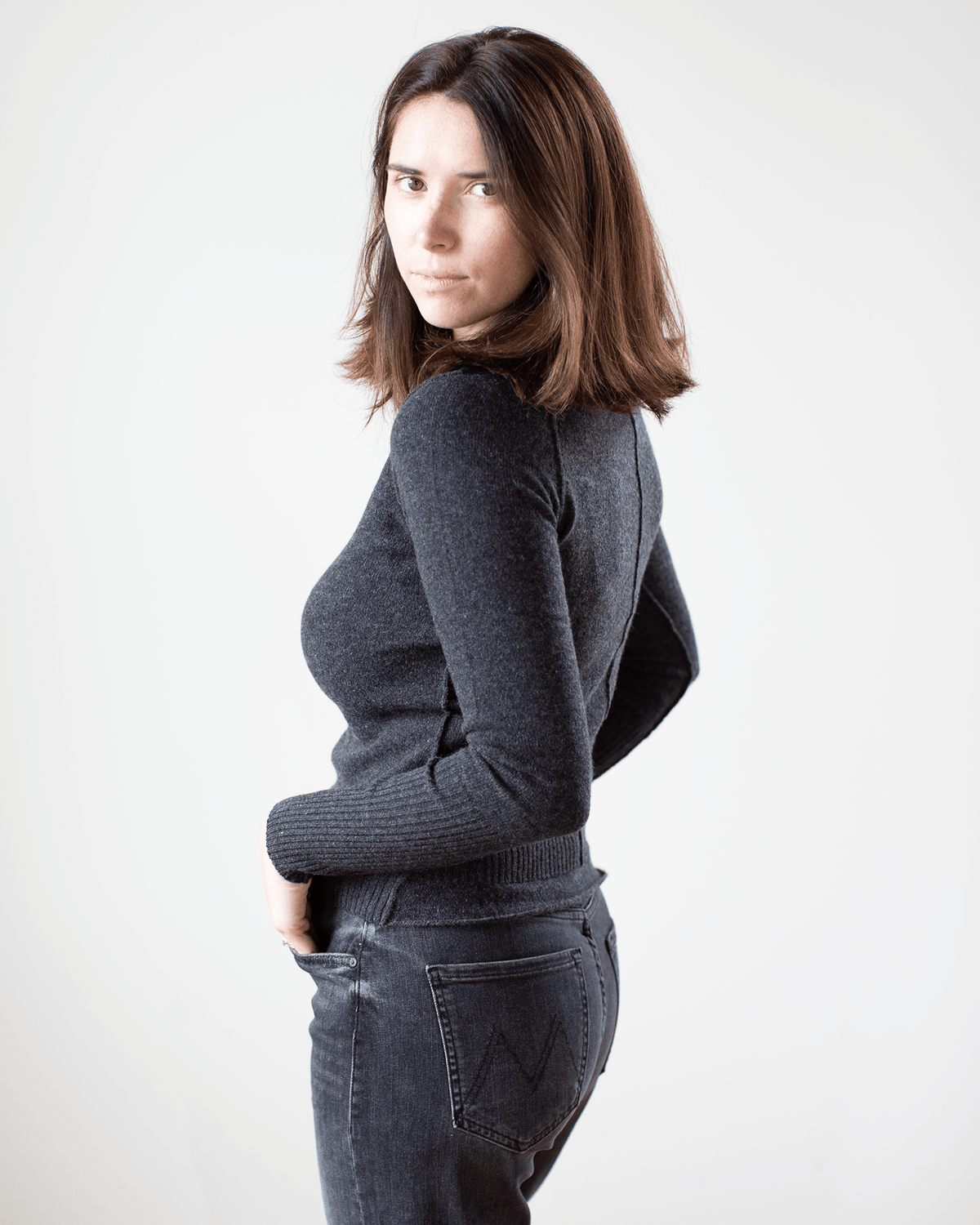 Autumn Cashmere Clothing Raw Edge Crew in Pepper