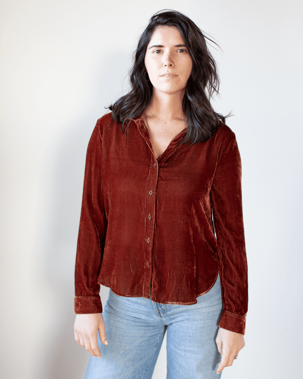 Bella Dahl Clothing Long Sleeve Clean Shirt in Deep Brandy
