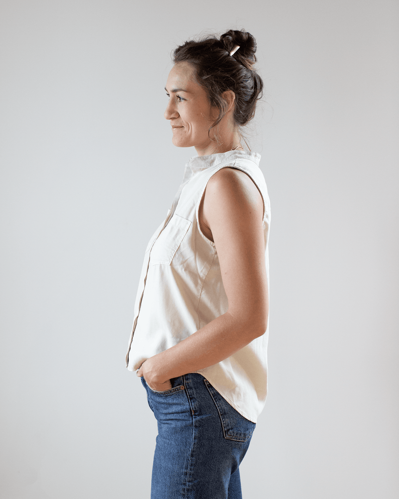 Bella Dahl Clothing Sleeveless Two Pocket Button Down in Cool Sand