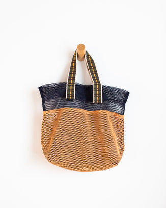 Épice Accessories Navy/Orange Small Mesh Bag in Navy/Orange