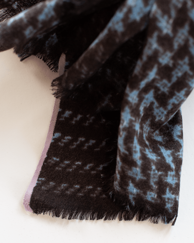 Épice Accessories Dark Chocolate Tweed Check 1 Scarf in Dark Chocolate