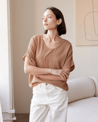 It is well LA Clothing Gauze S/S Top in Desert Tan