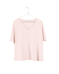It is well LA Clothing Organic Cotton V Neck Tee in Scallop