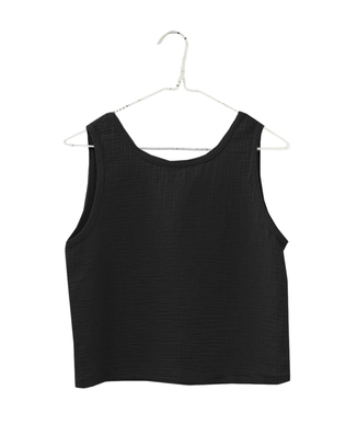 It is well LA Clothing Sleeveless Crop Top in Black