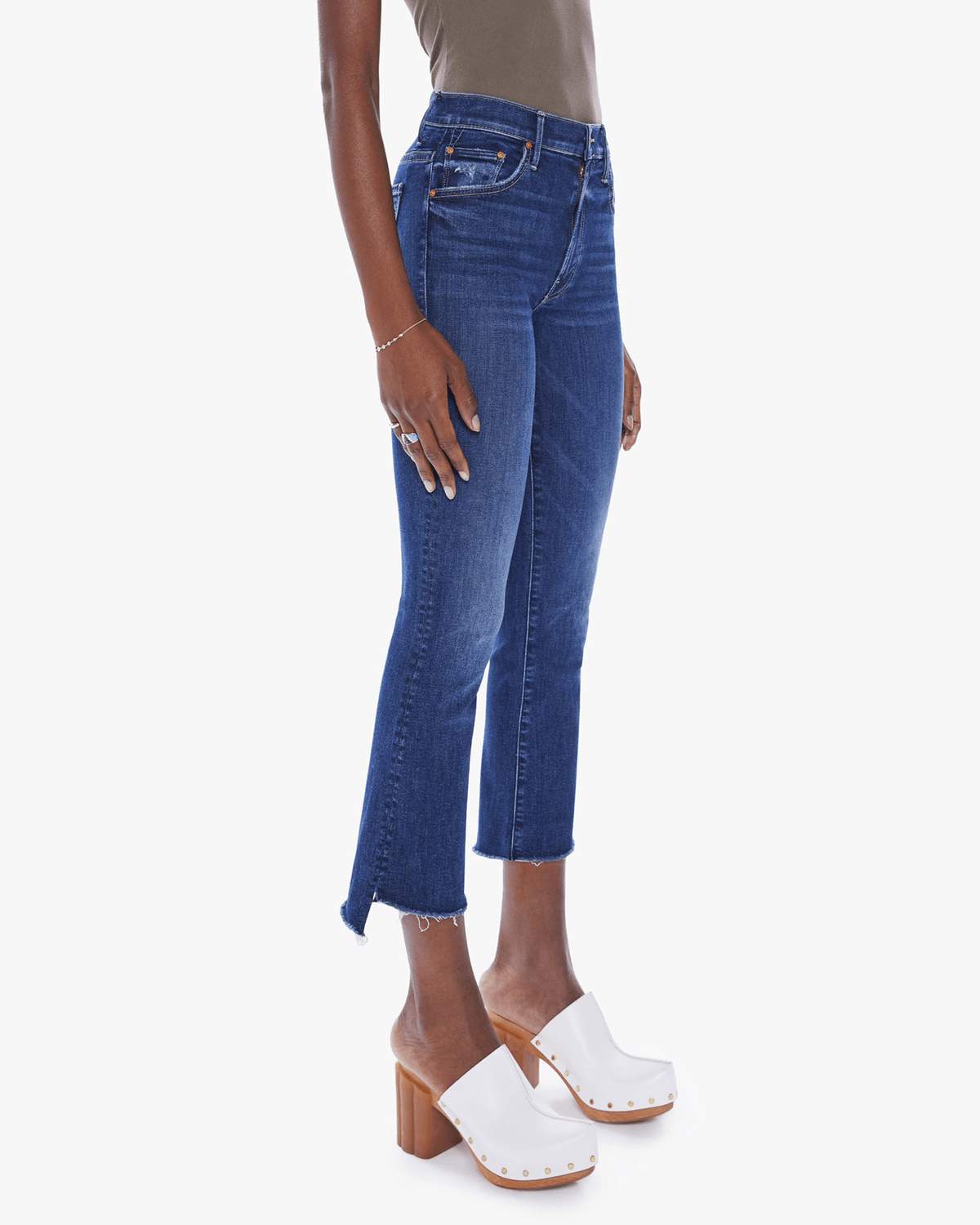 Mother Denim The Insider Crop Step Fray in Teaming Up
