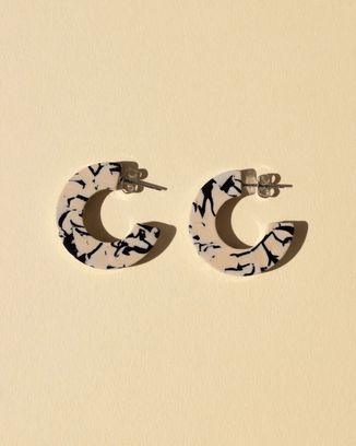 NAT + NOOR Jewelry Marble Ray Hoops in Marble