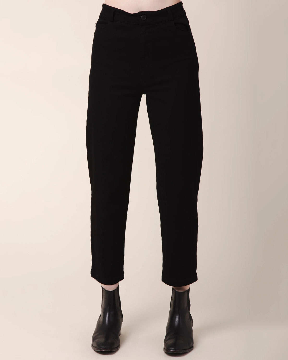 Prairie Underground Clothing Barrel Jean in Black