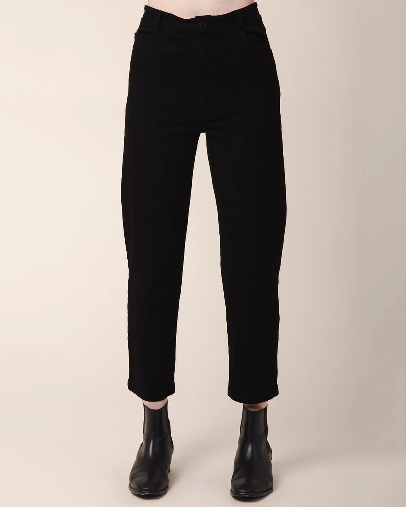 Prairie Underground Clothing Barrel Jean in Black