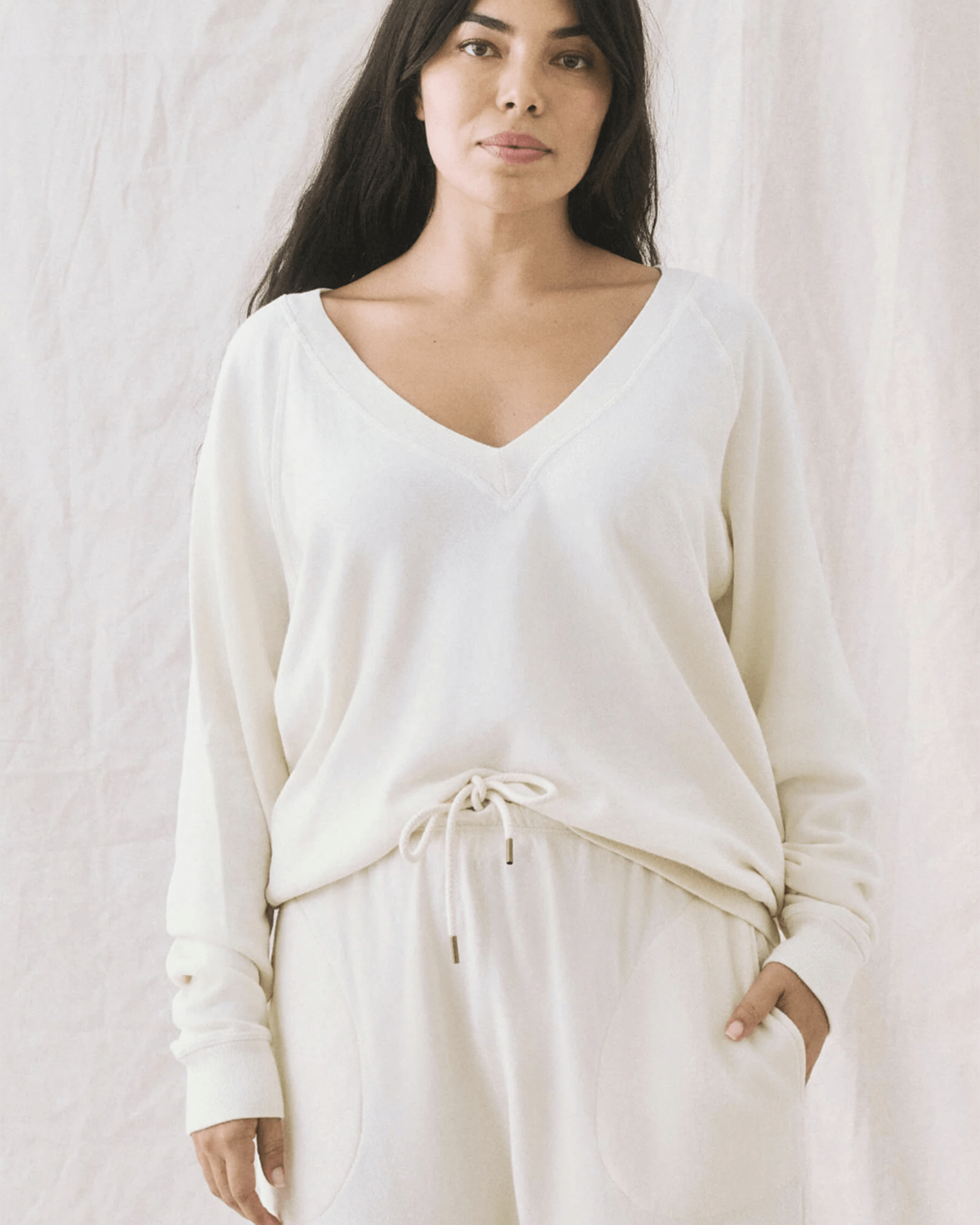 The V-Neck Sweatshirt in Washed White