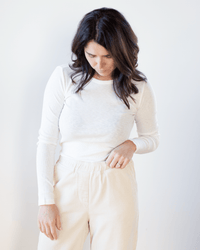 Velvet by Graham & Spencer Clothing Bayler L/S Fitted Tee in Ecru
