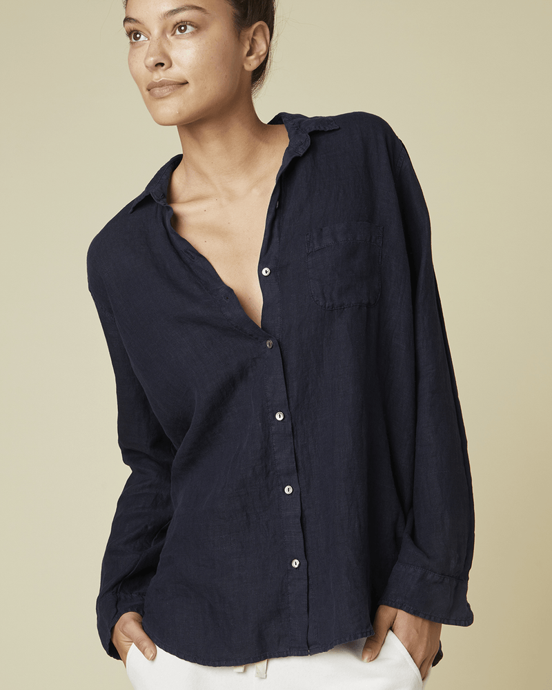 Velvet by Graham & Spencer Clothing Mulholland Button Down in Ink