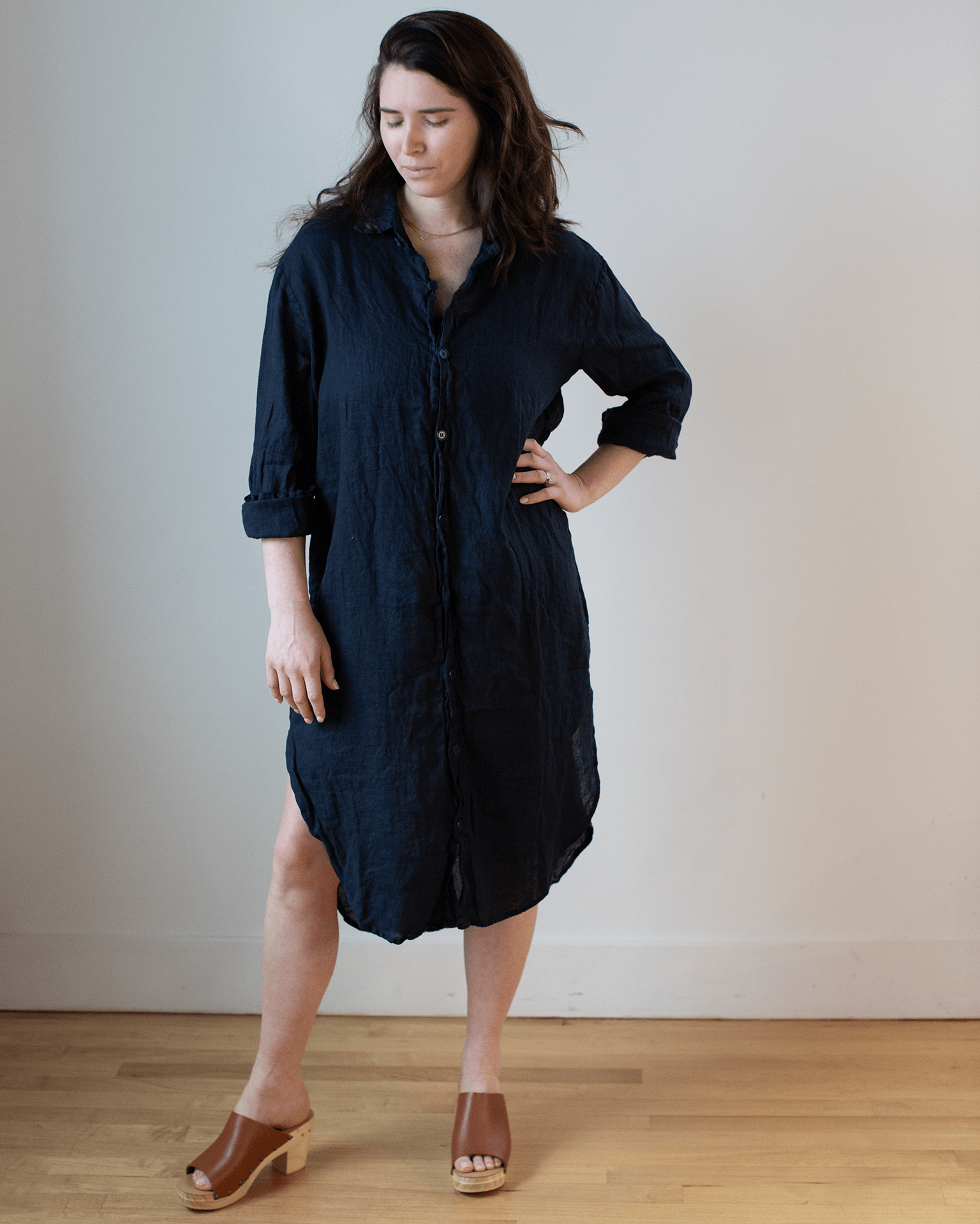 Kira Linen Rounded Shirttail Dress in Ink