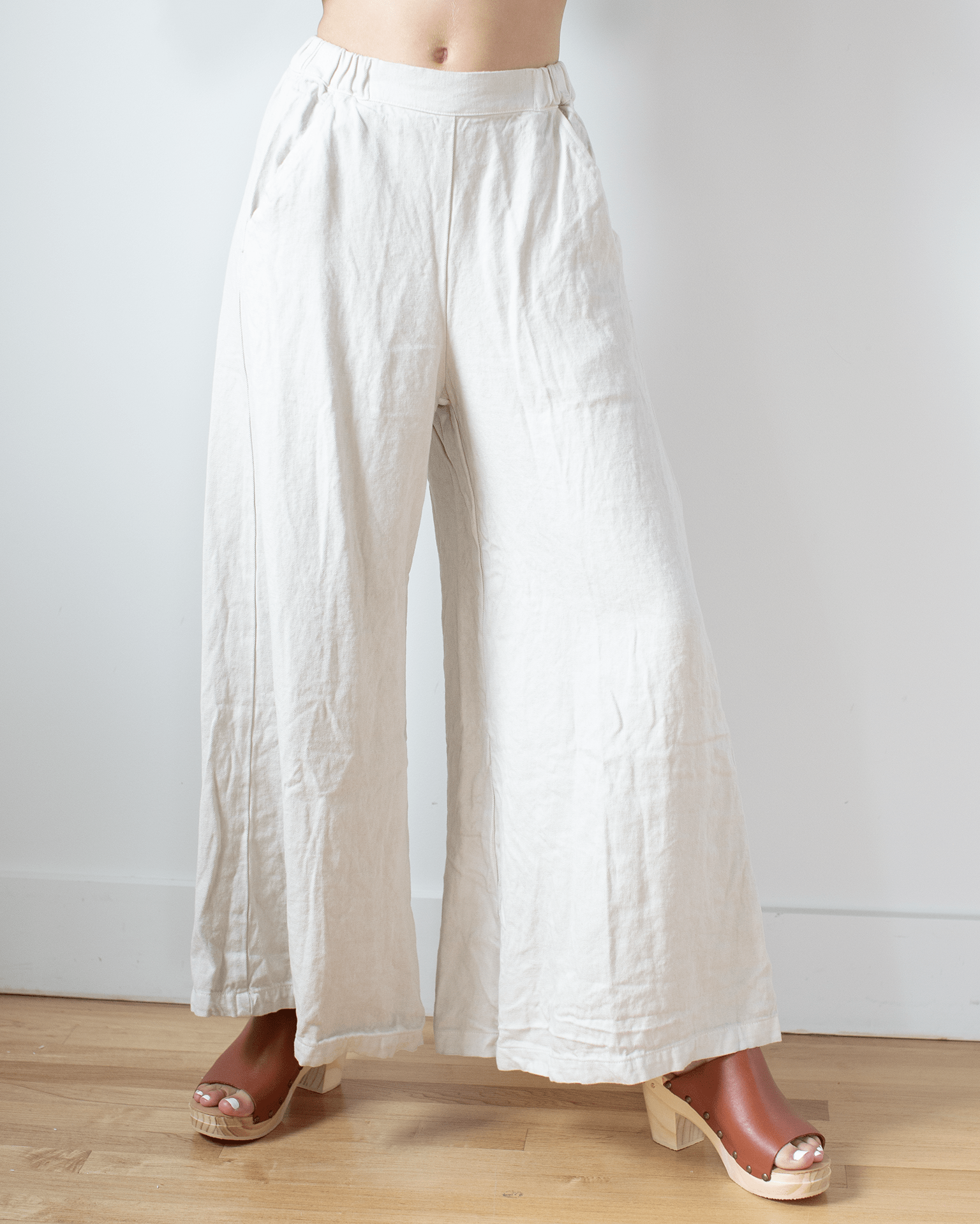 Wendy Pant in Sand Hemp Blend