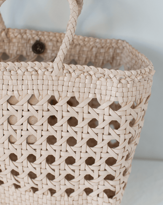 Dragon Diffusion Cannage Bag - Small in Peachy Natural 