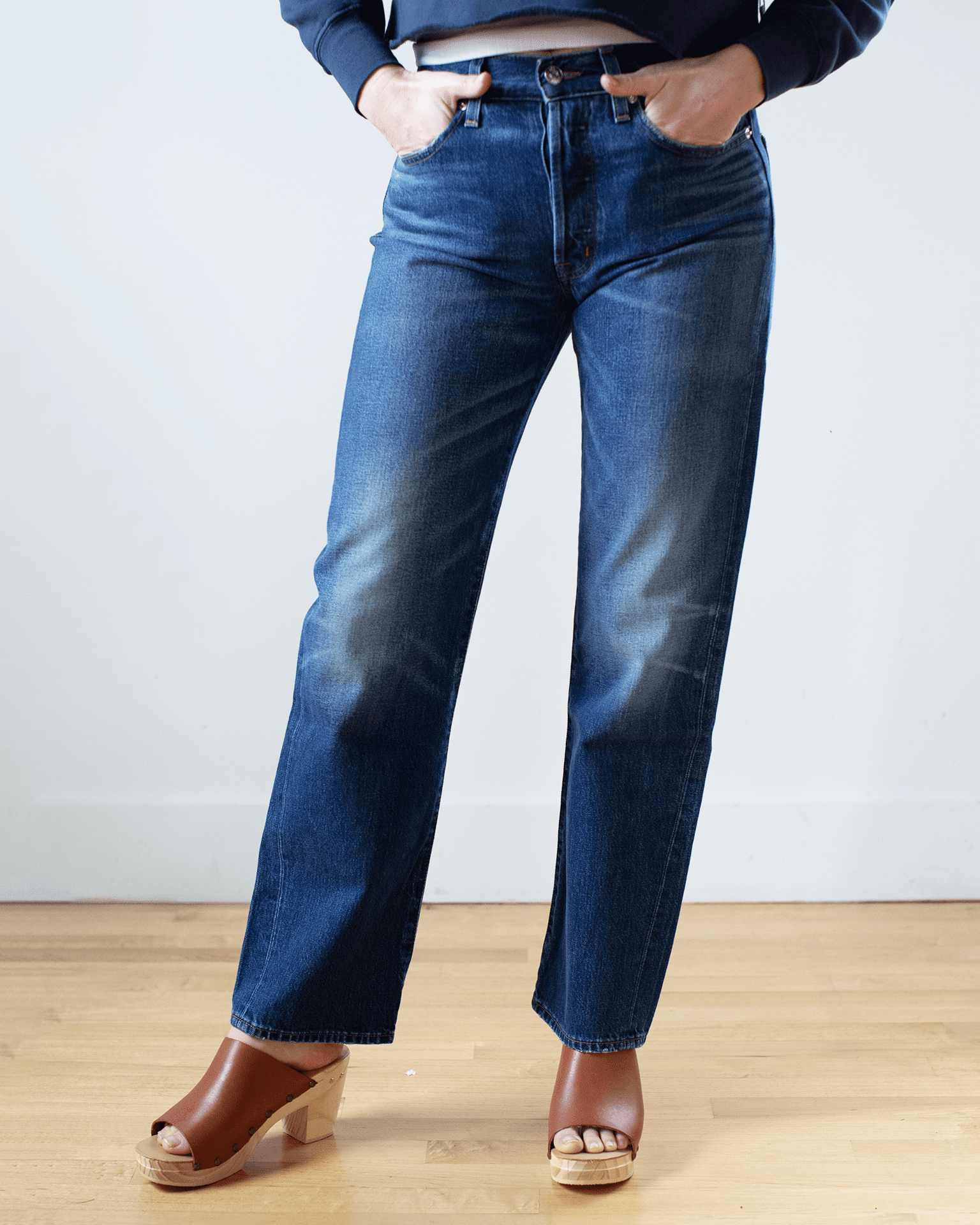 Sawyer Boyfriend in Carpenter – Bliss Boutiques