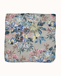 Épice Cttn/Silk Flowers Bandana in Silver 